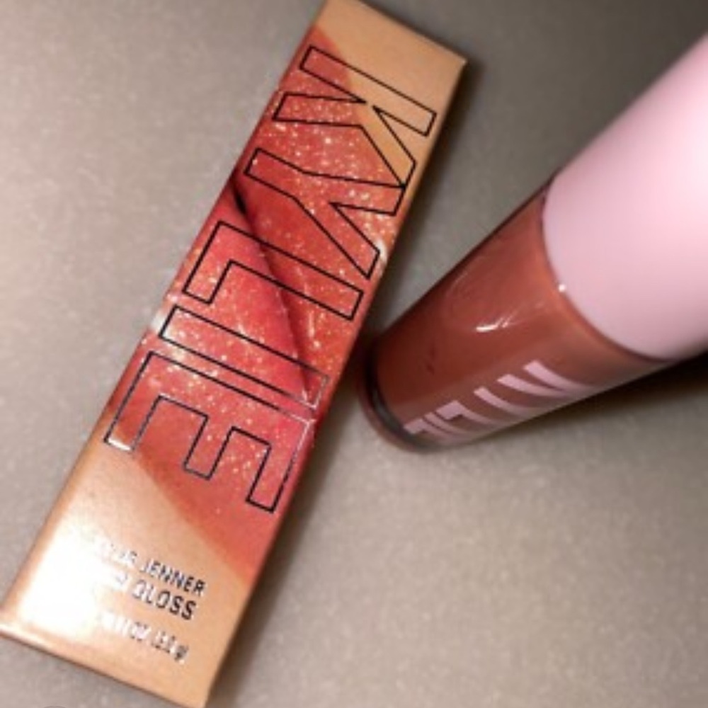 NIB Kylie Cosmetics High Gloss in Snatched